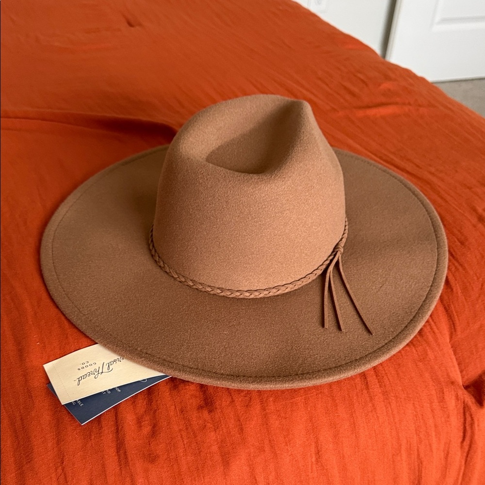 Universal Thread Brown and Cream Women's Hats - Picture 2 of 6
